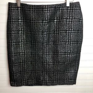 Liz Claiborne Houndstooth Black and Metallic Silver Skirt Sz 10